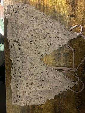 Daytrip Taupe Floral Crochet Bralette women size large